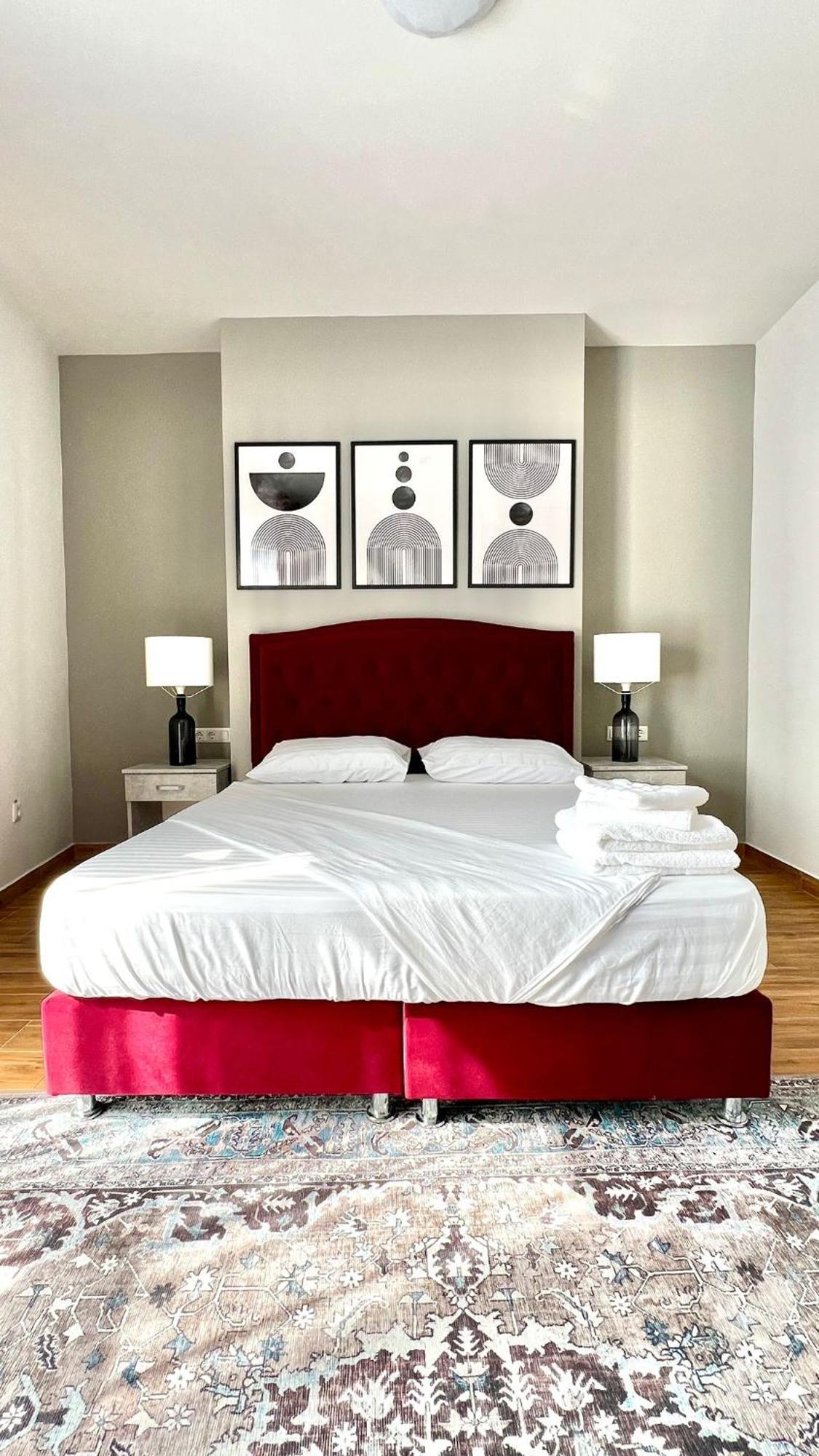 Hotel Fantazia Oradea - Self Check In & Out المظهر الخارجي الصورة