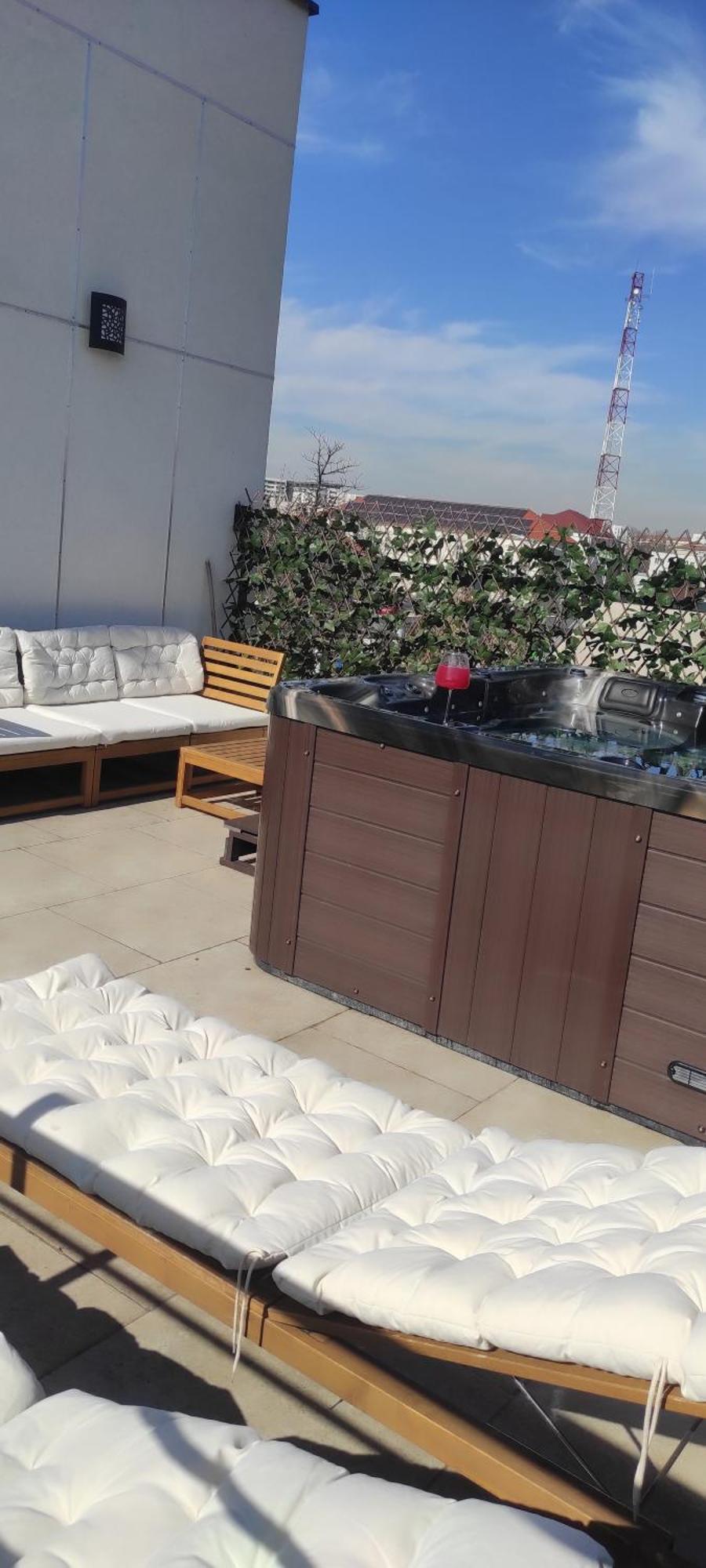 Hotel Fantazia Oradea - Self Check In & Out المظهر الخارجي الصورة
